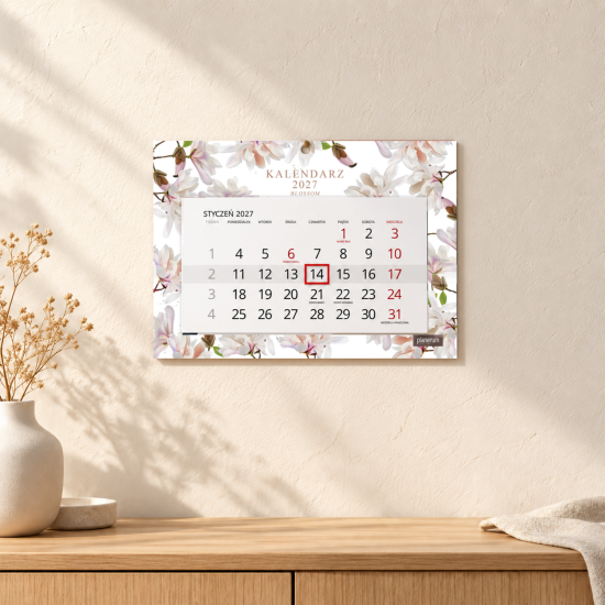 Kalendarz Ścienny 2027 Blossom A4 — mockup we wnętrzu