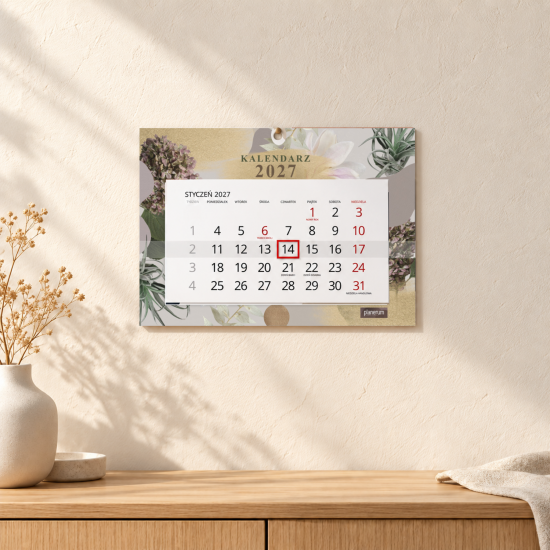 Kalendarz Ścienny 2027 Collage Garden A4 — mockup we wnętrzu